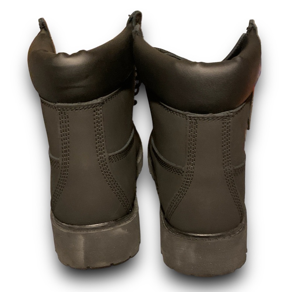 Brand new timberlands women’s 8.5 - Picture 4 of 5